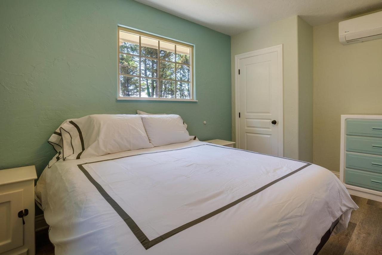 Oceanfront Access! *